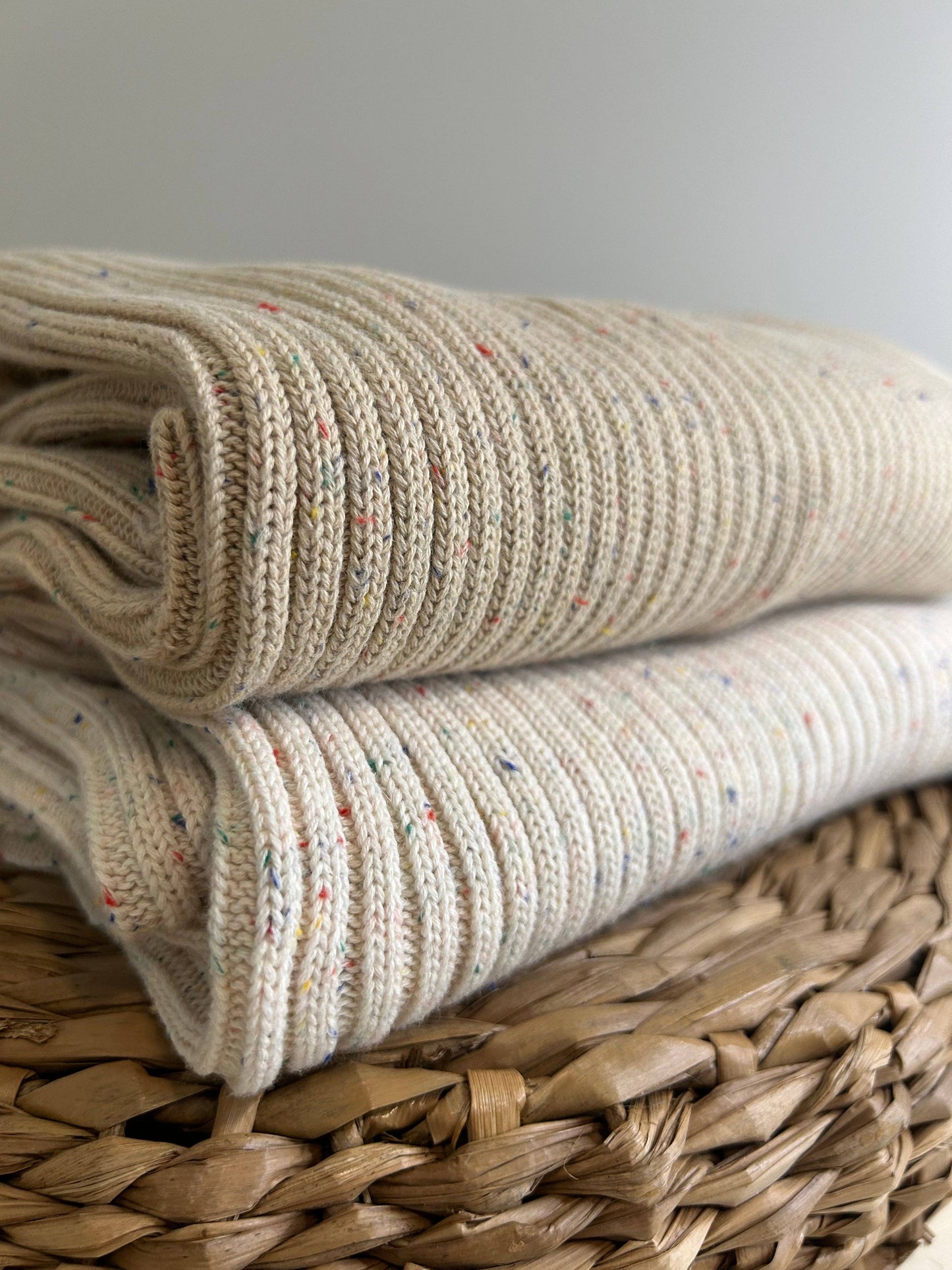 Dandillie - Sprinkle Knit Ribbed Blanket - Hazelnut