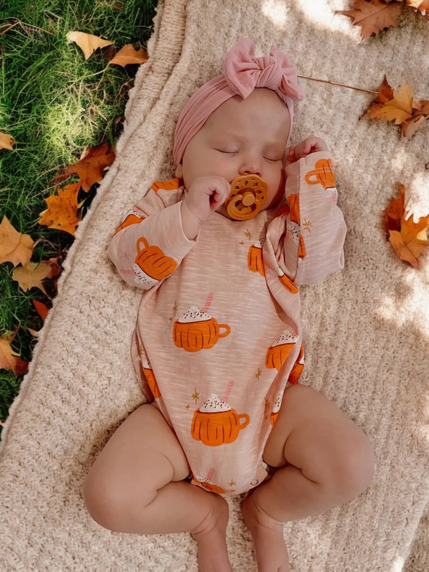 SIIX Collection - Pumpkin Mug Pink / Organic Long Sleeve T-Shirt Bubble