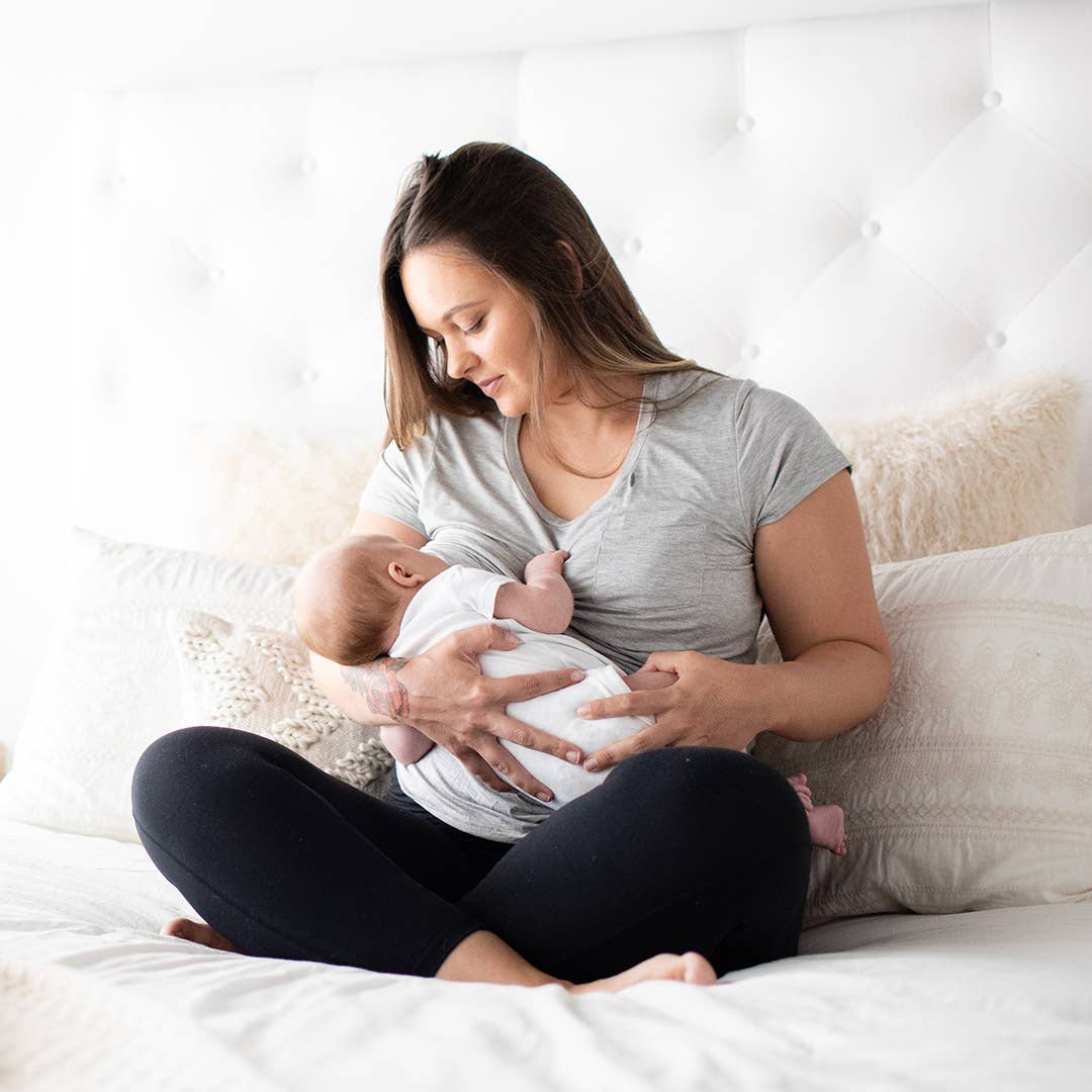 Kindred Bravely - Everyday Nursing & Maternity T-shirt With Pocket