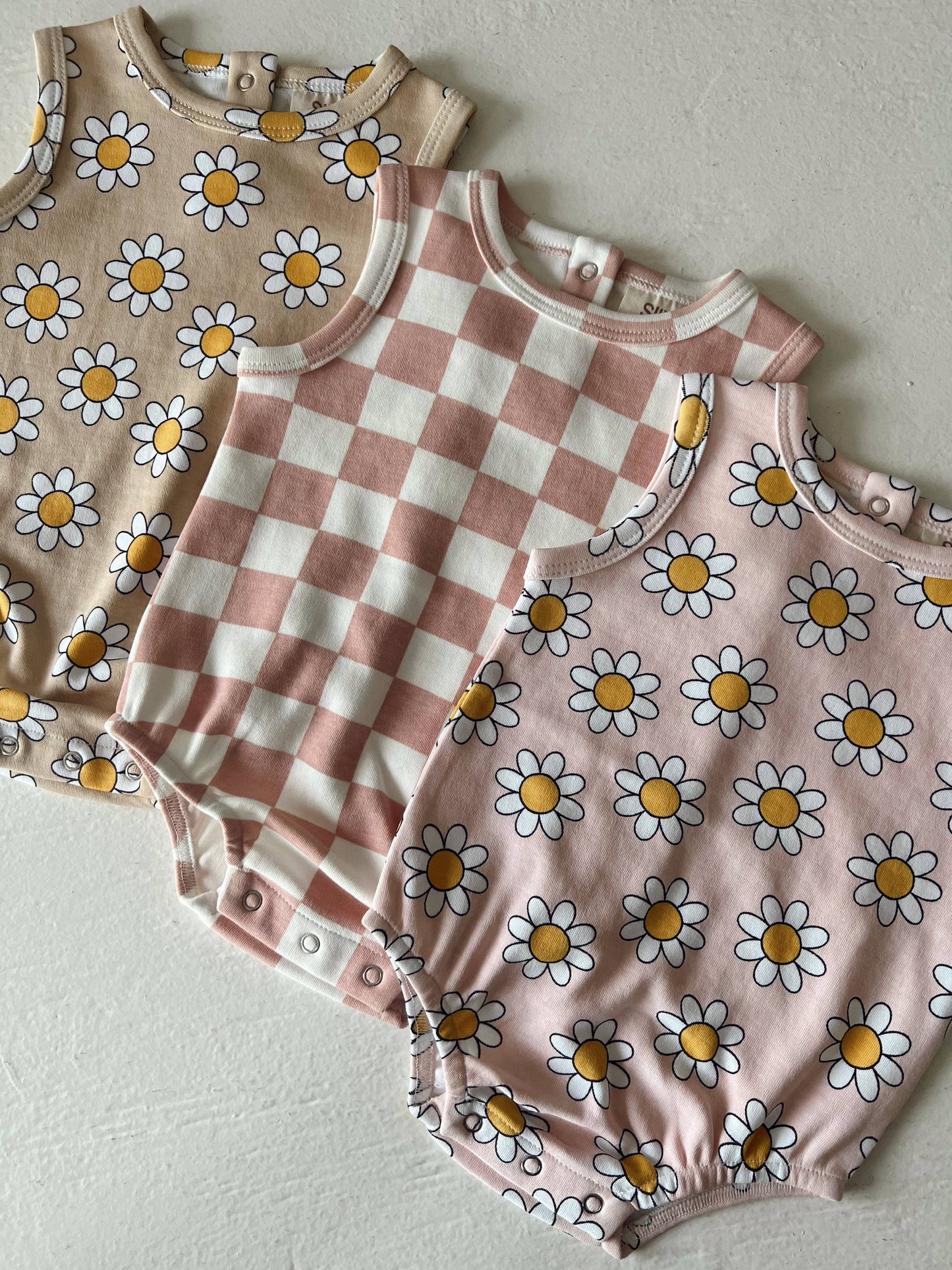 SIIX Collection - Strawberry Shortcake Checkerboard / Organic Dune Bubble