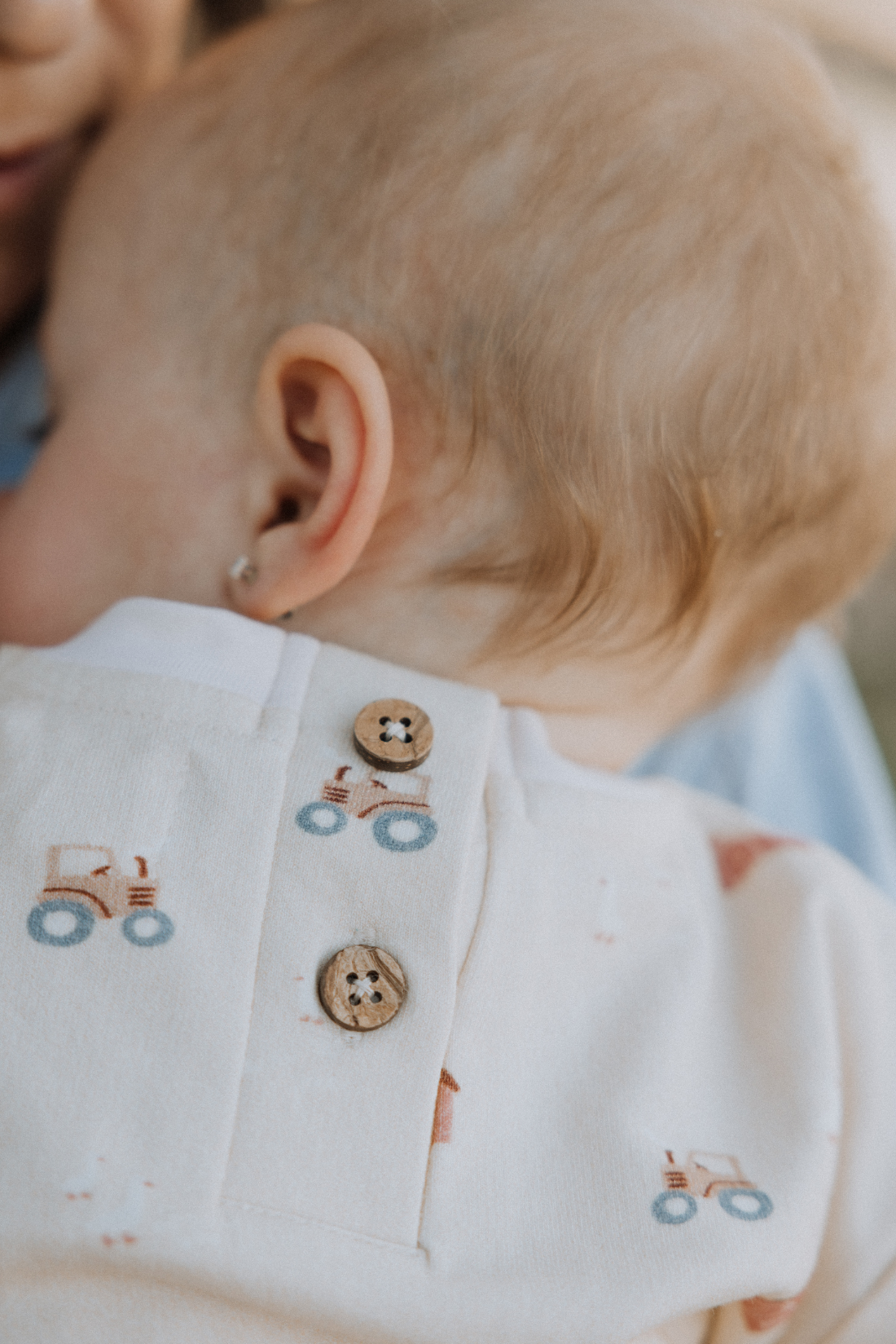 Dear Hayden - Fleece Sweatshirt in Farm