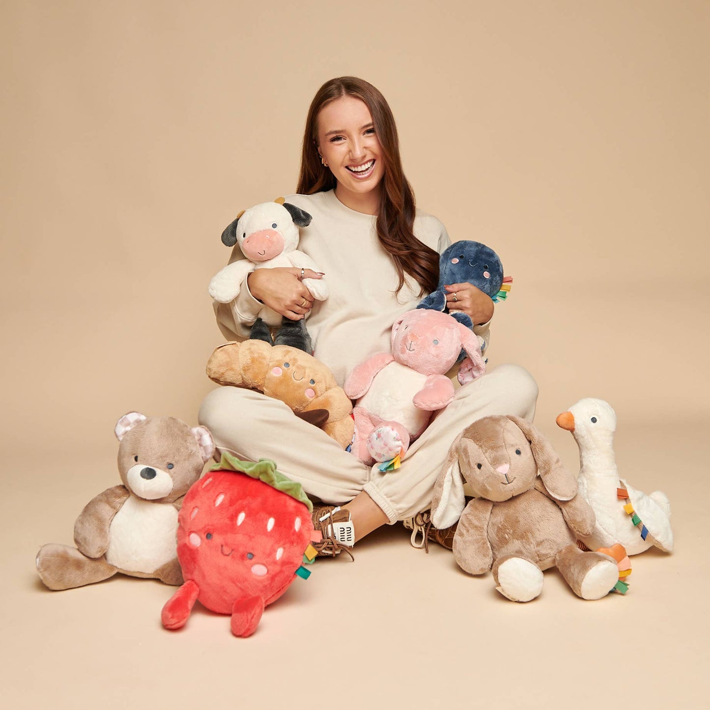Itzy Ritzy - *NEW* Sweetie Snuggles™ Plush