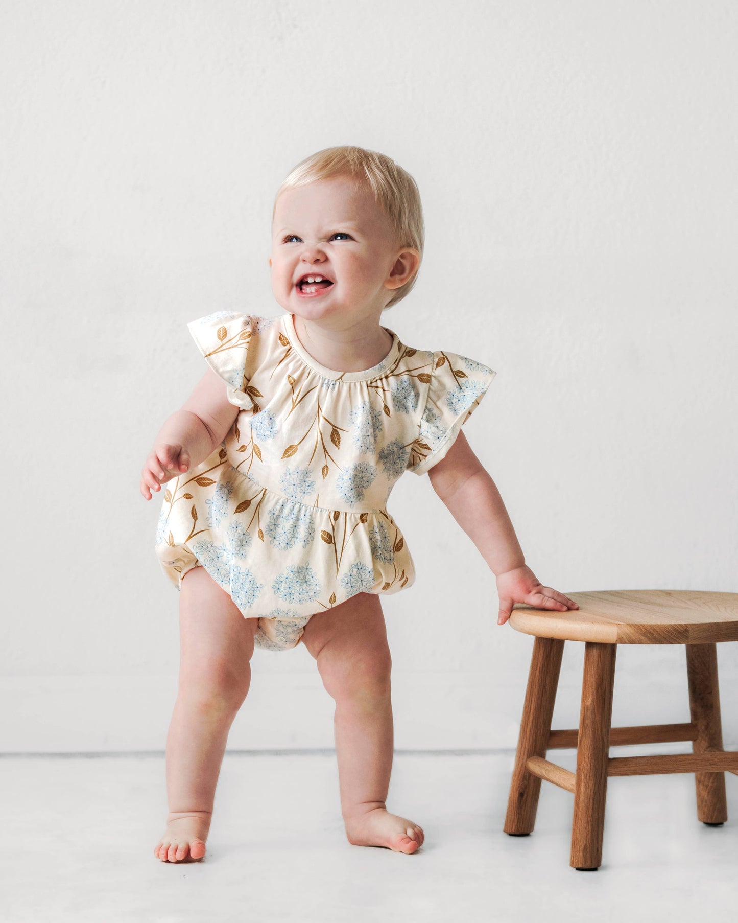 City Mouse Studio - Flutter Sleeve Short Romper- Hydrangea