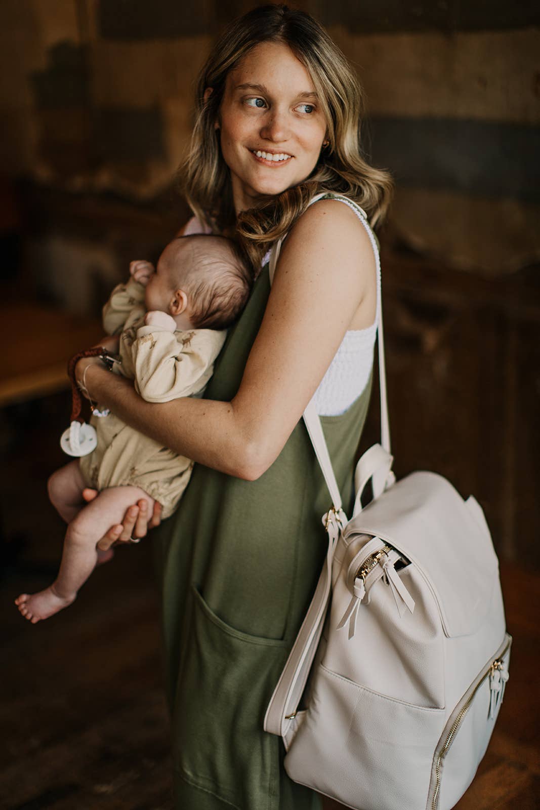 Rori & Rose - Mom Backpack Diaper Shoulder Suitcase Strap with Wet Dry Bag