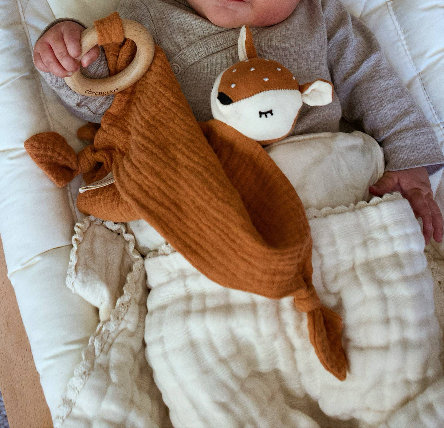 Honey and Hive - White Ribbed Koala Print 5 Piece Newborn Set