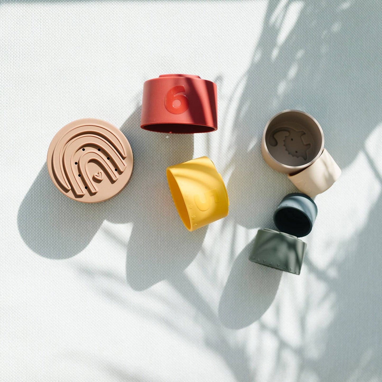 Marlowe & Co - Retro Stacking Silicone Nesting Cups