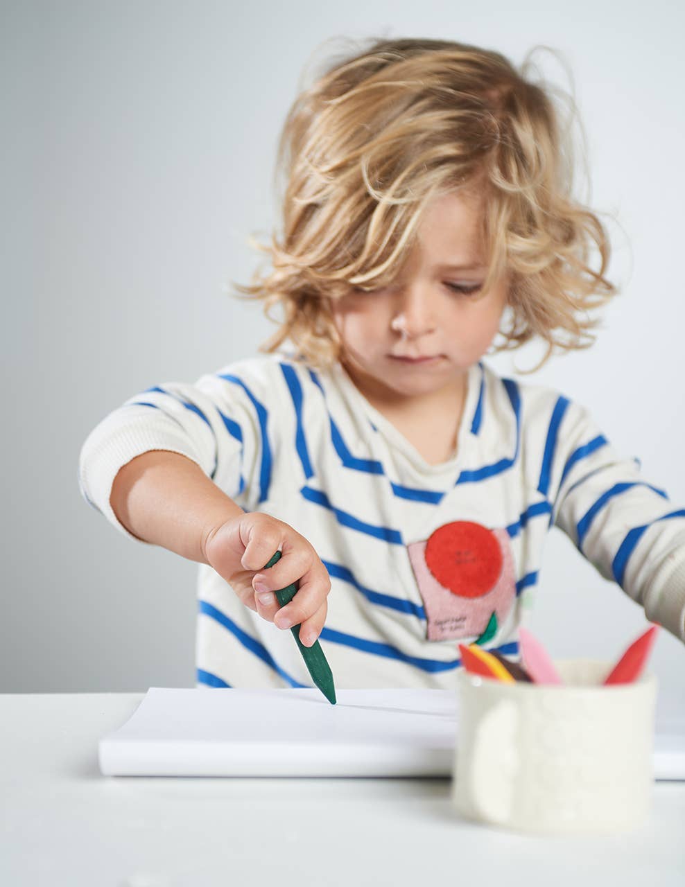 eco-kids / elseware unplug - Beeswax crayons - triangle - case