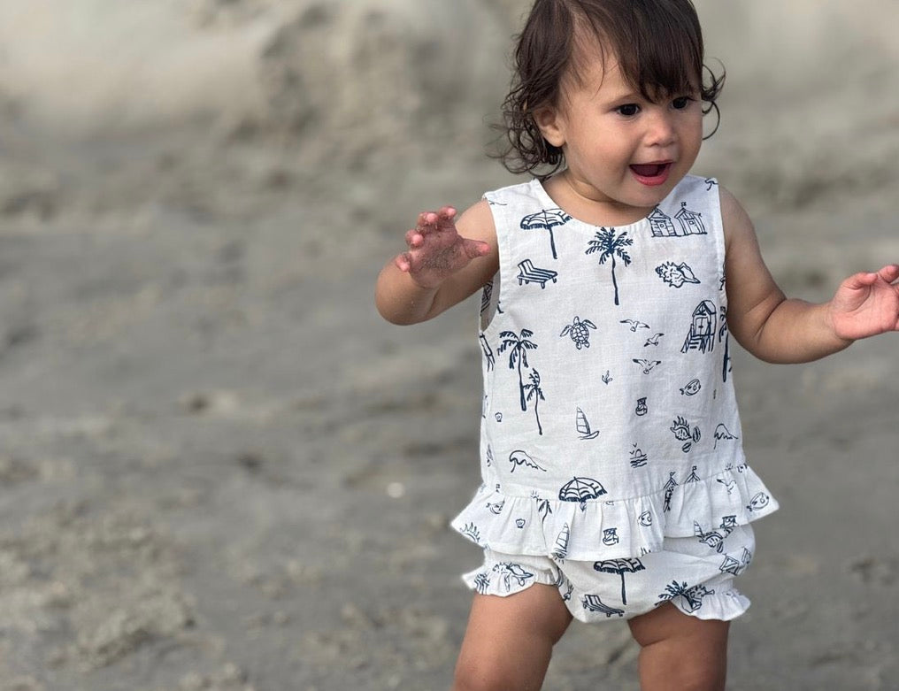 Vignette - Sierra Set - Navy Beach Scene