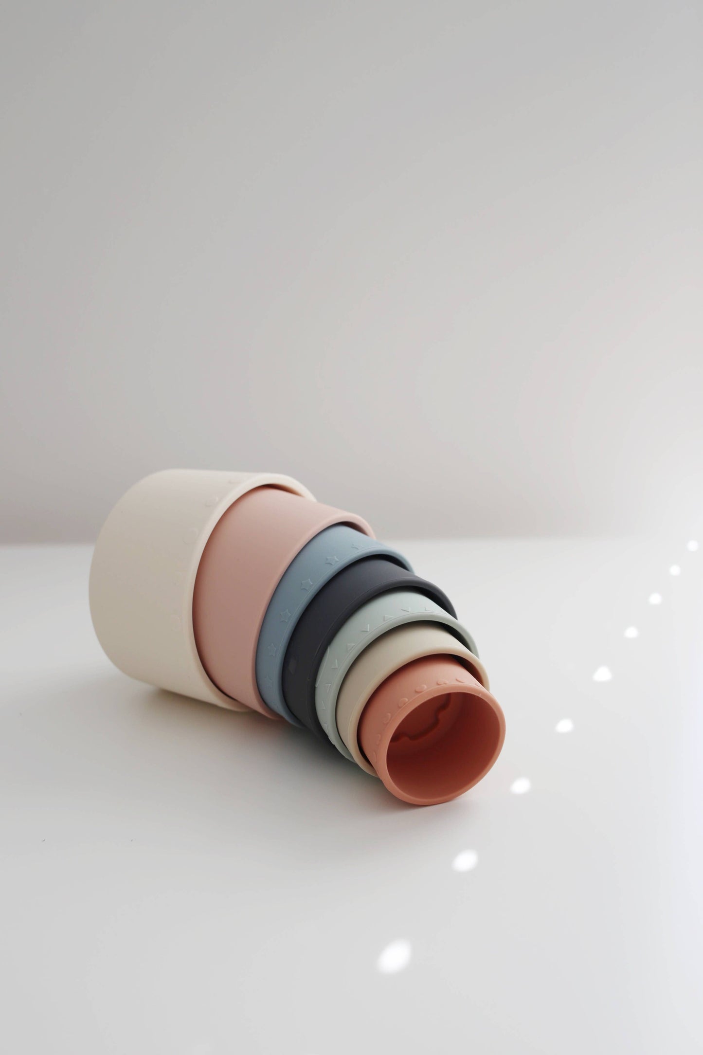Marlowe & Co - Classic Silicone Stacking Nesting Cups
