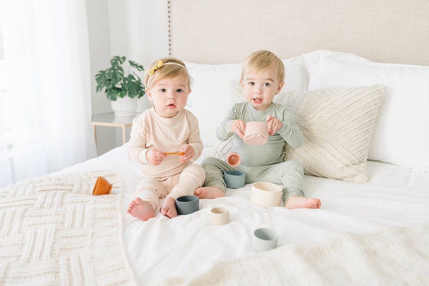 Marlowe & Co - Classic Silicone Stacking Nesting Cups