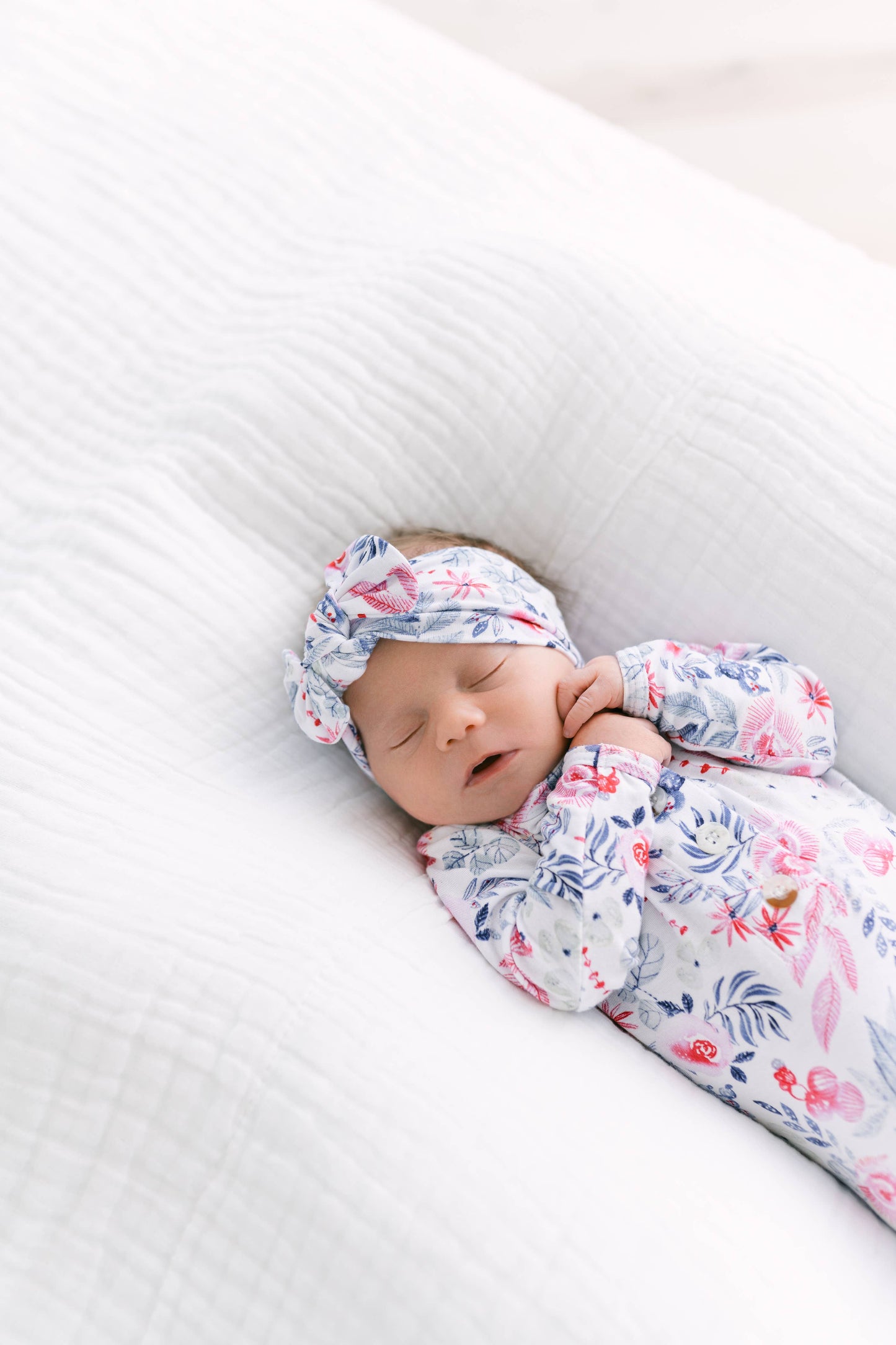 Stroller Society - Newborn Knotted Baby Gown, Bow, Hat Set - Baby Clothes Girl