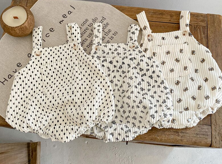 Annie & Charles - Annie & Charles® LOU bodysuit with bib: White/dots