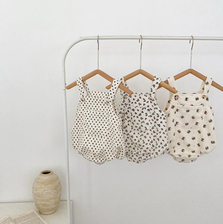 Annie & Charles - Annie & Charles® LOU bodysuit with bib: White/dots