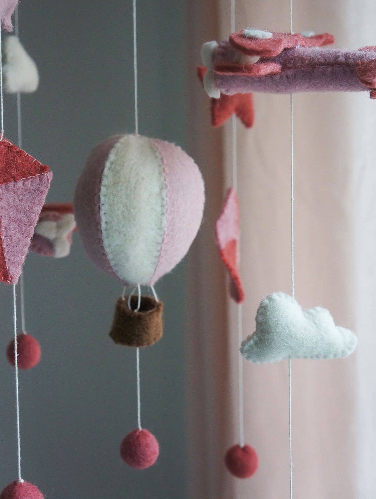 Gamcha - Mobile, Airballoon/Plane/Kite, Coral/Pink