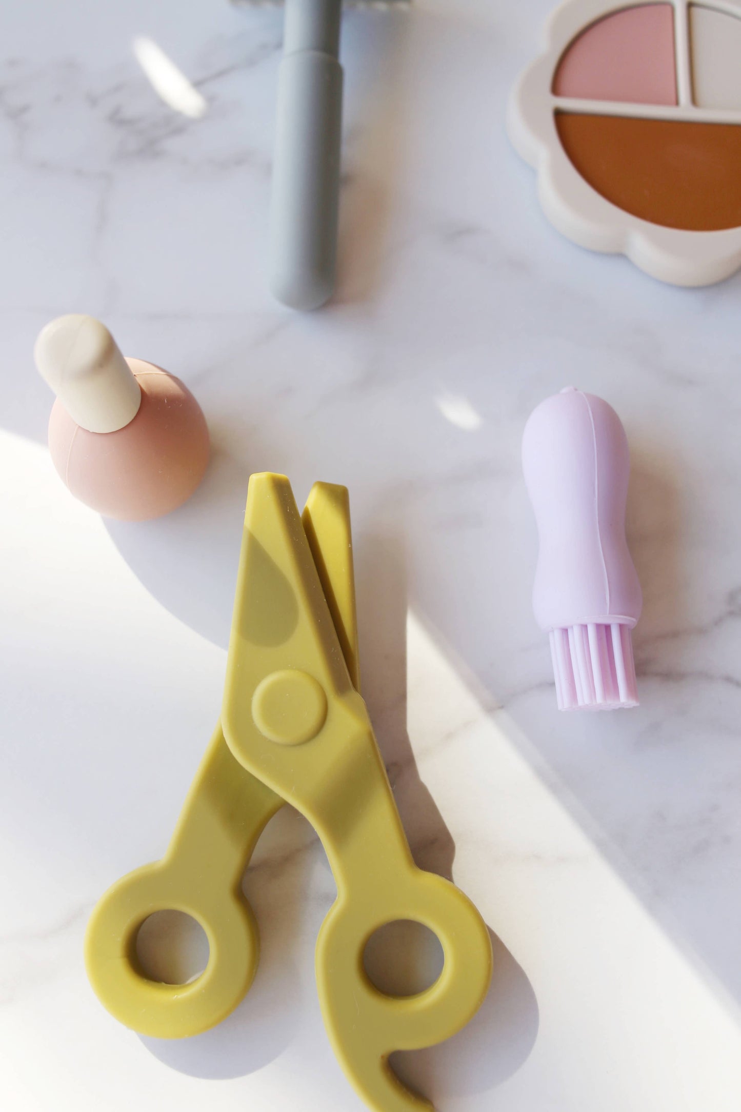 Marlowe & Co - Silicone Hair and Makeup Play Set