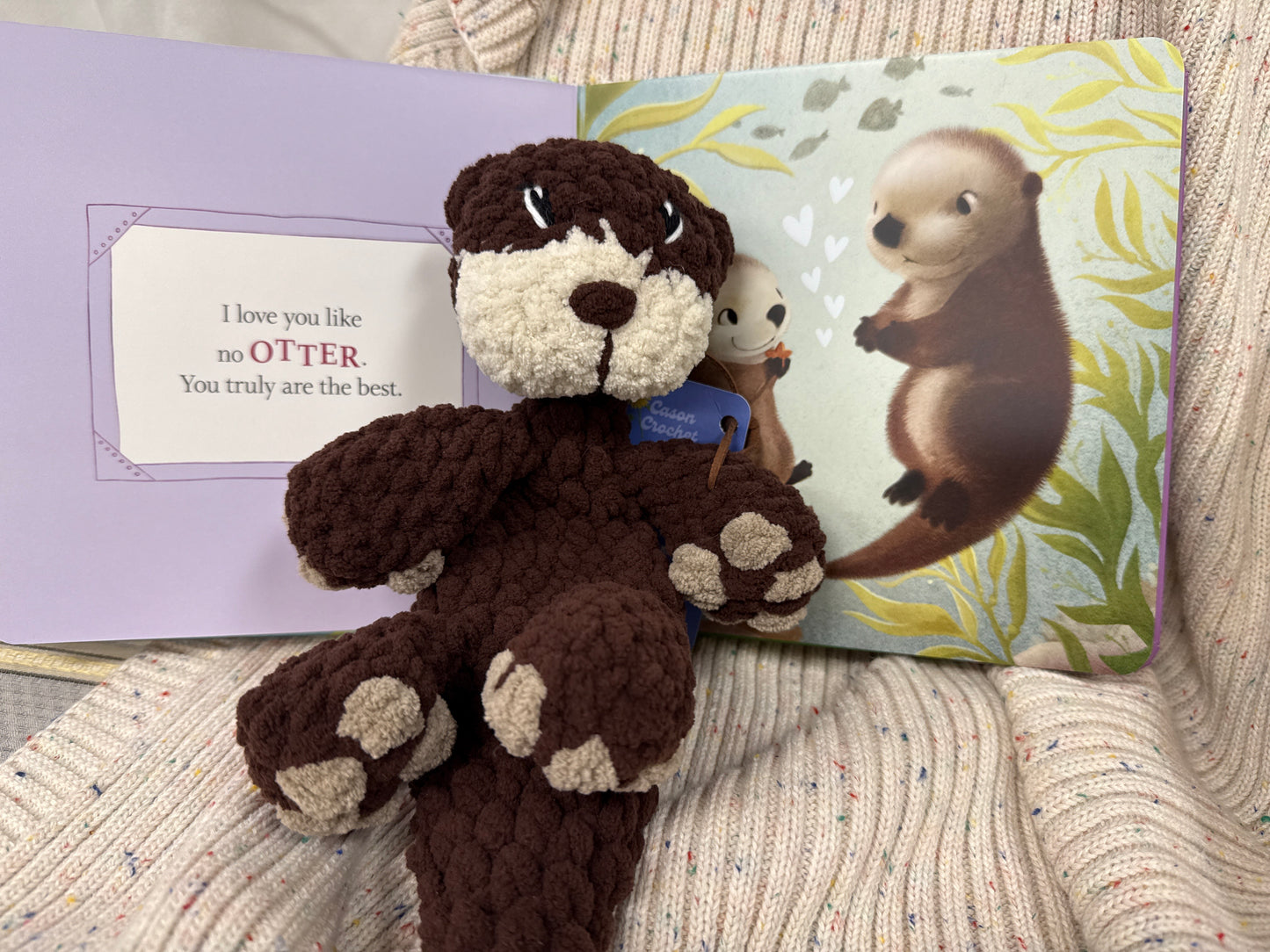 Cason Crochet - Book Buddy - I Love You Like No Otter