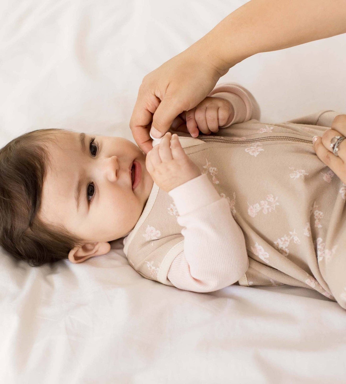 Burt's Bees Baby - Whimsical Floral Organic Lightweight Beekeeper™ Wearable Baby Blanket