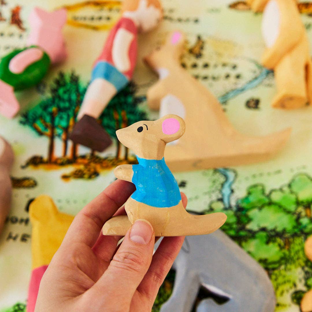 Sarah’s Silks - Wooden Roo
