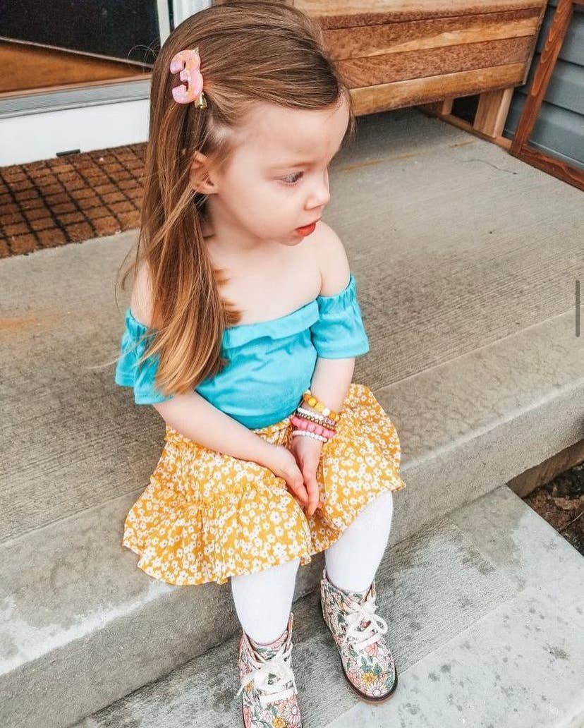 Shared Joy Bows - Birthday Number Hair Clips