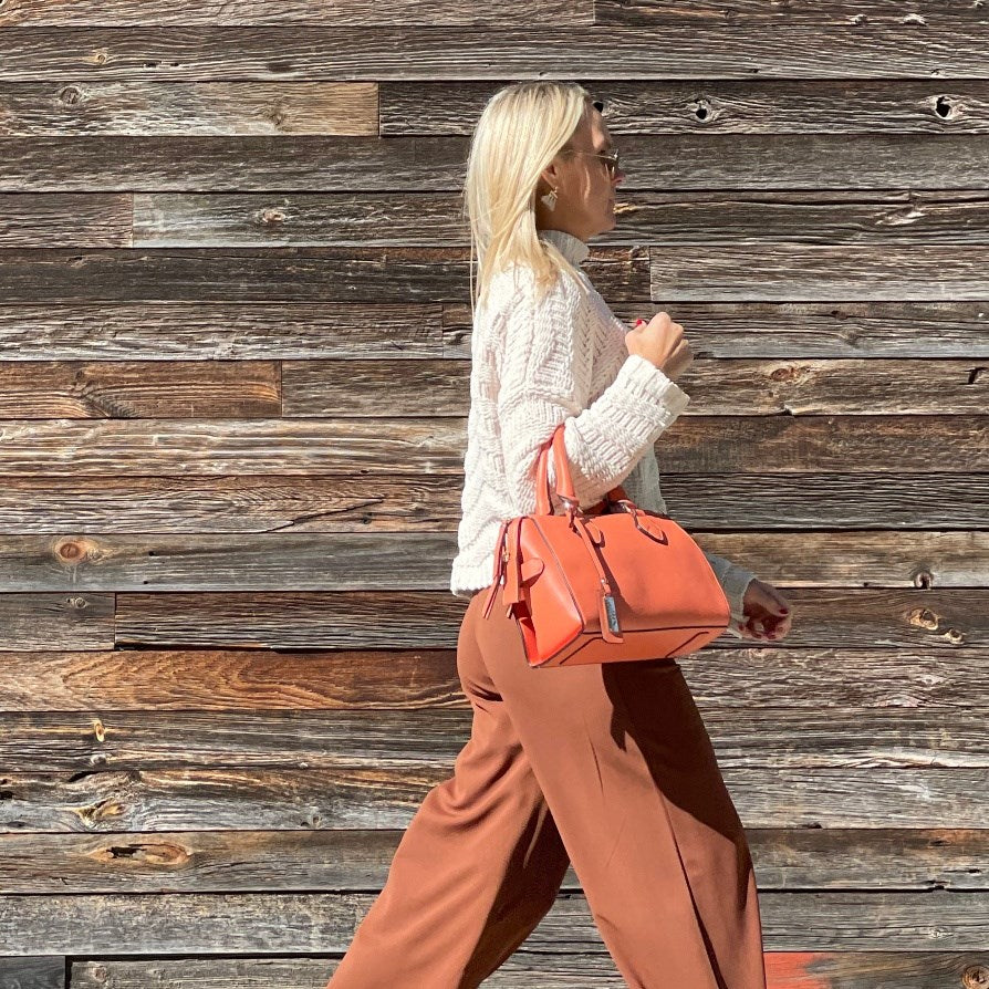 Bella - online purchase only