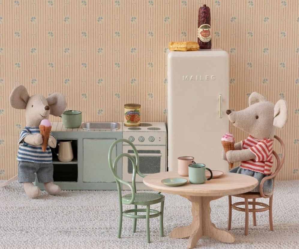 Maileg - Fridge. Mouse - Off White