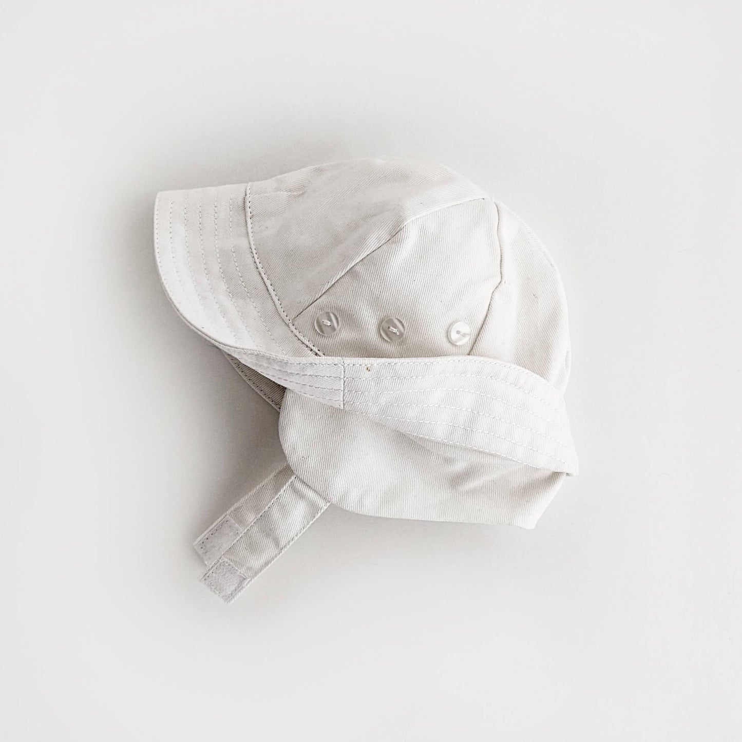 Huggalugs - Tyrolean White Hat With Chinstrap Baby & Toddler