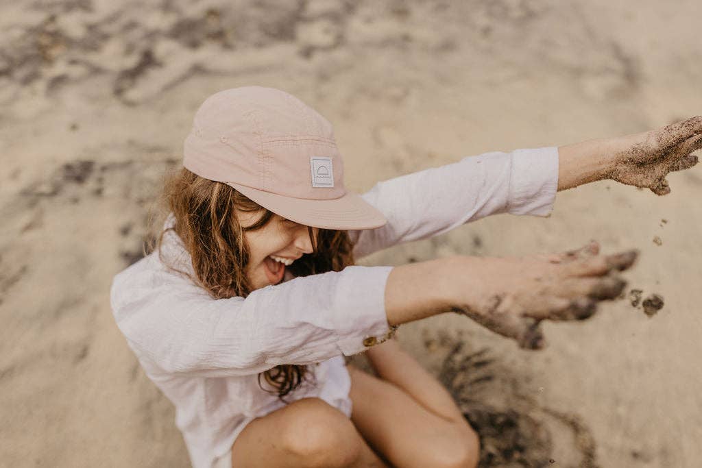 HEY AUGUST CO - Five-panel cap in Petal