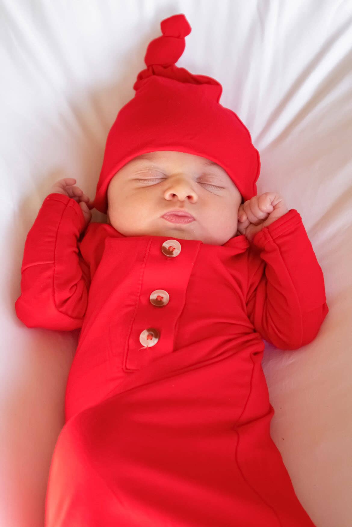 Stroller Society - Newborn Knotted Baby Gown and Hat Sets - Baby Clothing