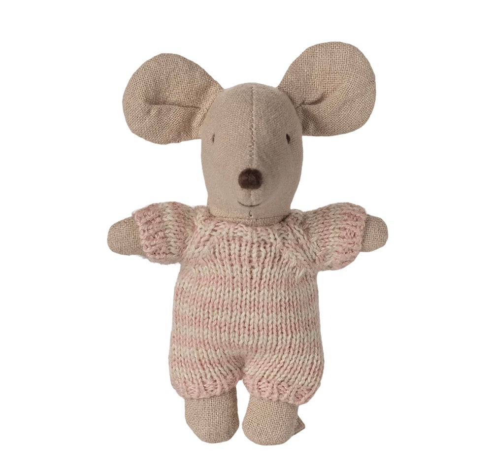 Maileg - Baby Mouse in Carrying Cot