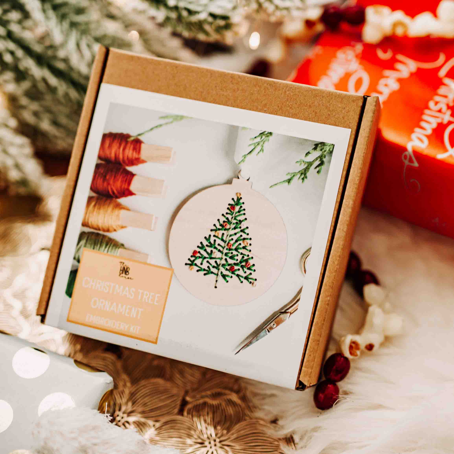 The HNB House - Christmas Tree Ornament Embroidery DIY Kit