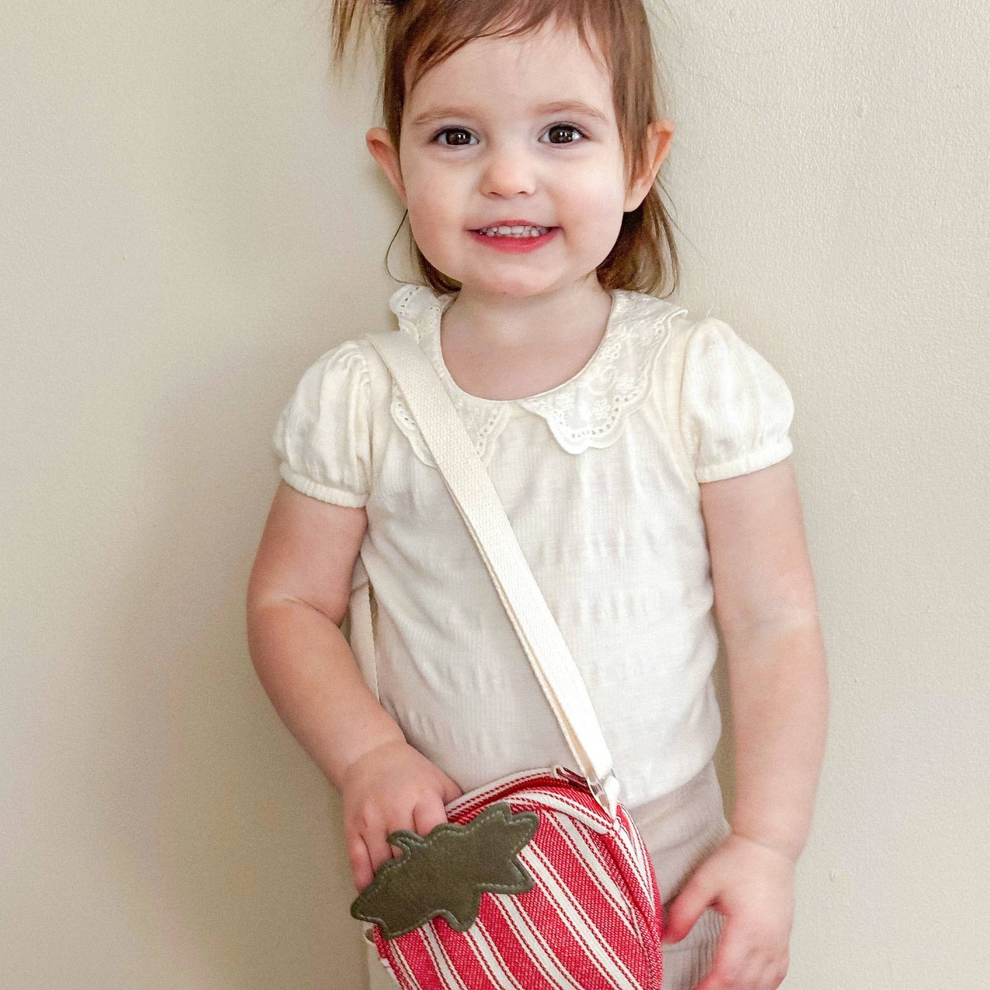 Little Lamb Kind - BERRY CUTE // Sling bag