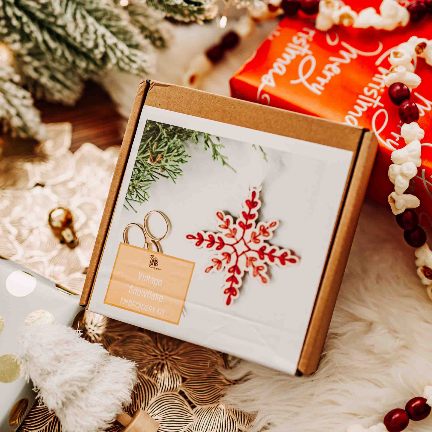 The HNB House - Vintage Snowflake Ornament Embroidery DIY Kit