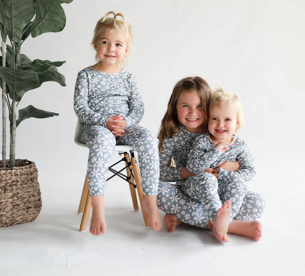 Gaia Baby Goods - Organic Cotton Baby / Toddler Pajamas in Daisy Floral Print