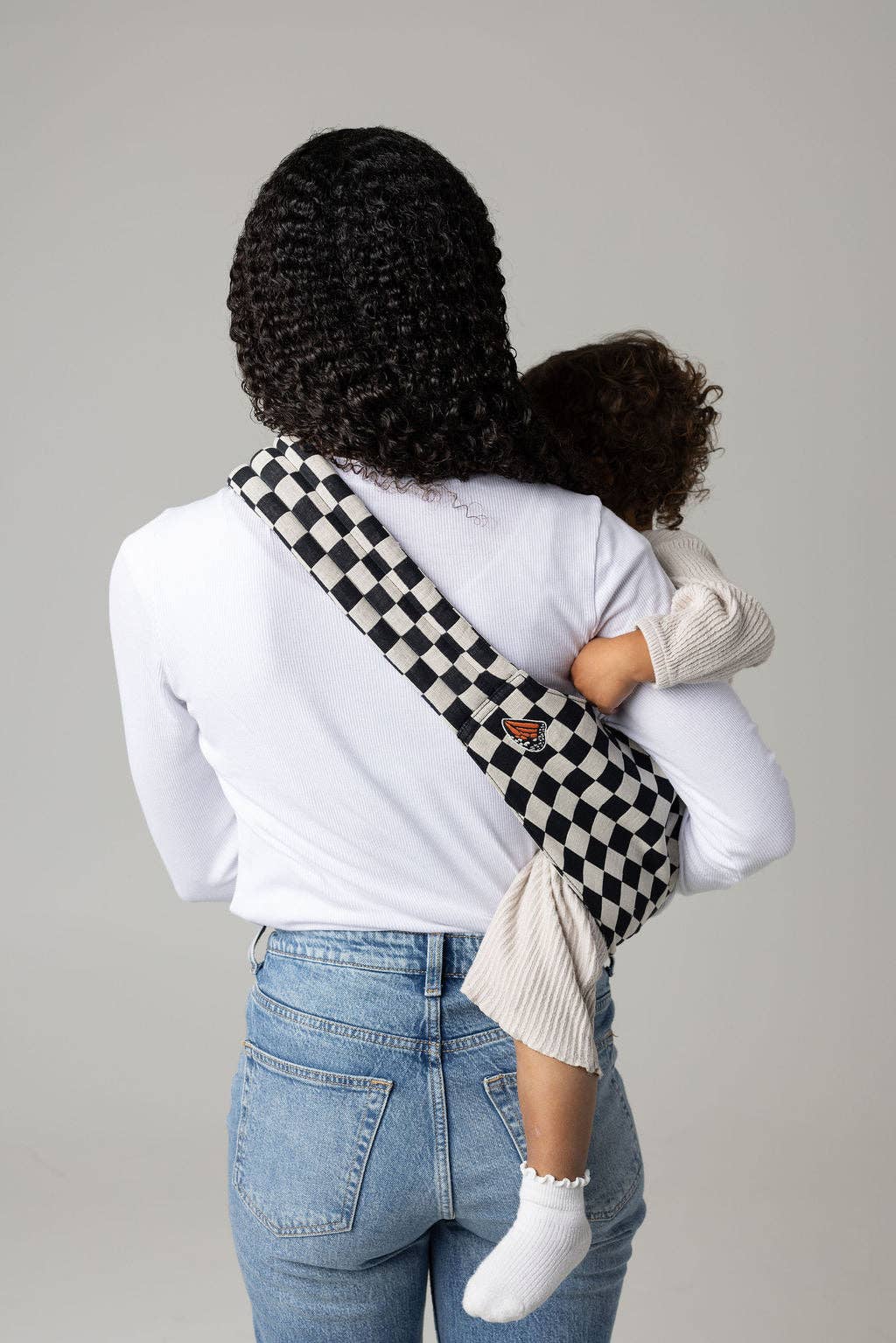 Mabē Baby Carriers - The Monarch Toddler Sling - Ebony Check