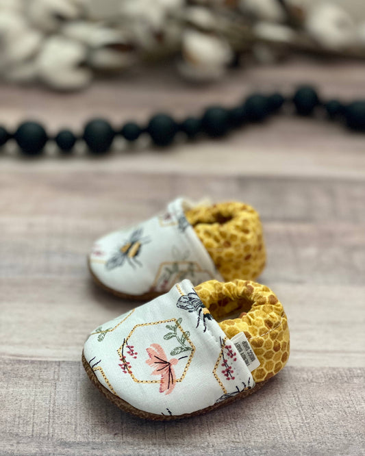 Trendy Baby Mocc Shop - Bees and Honey Moccasins