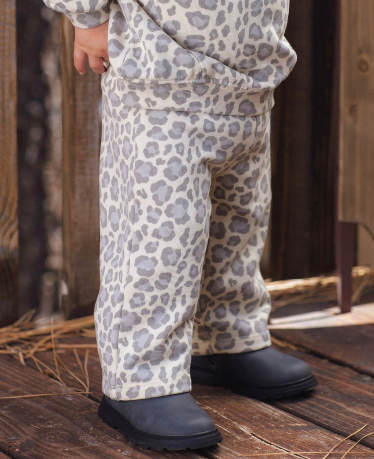 Rylee + Cru - Wide Leg Sweatpants  Blue Leopard