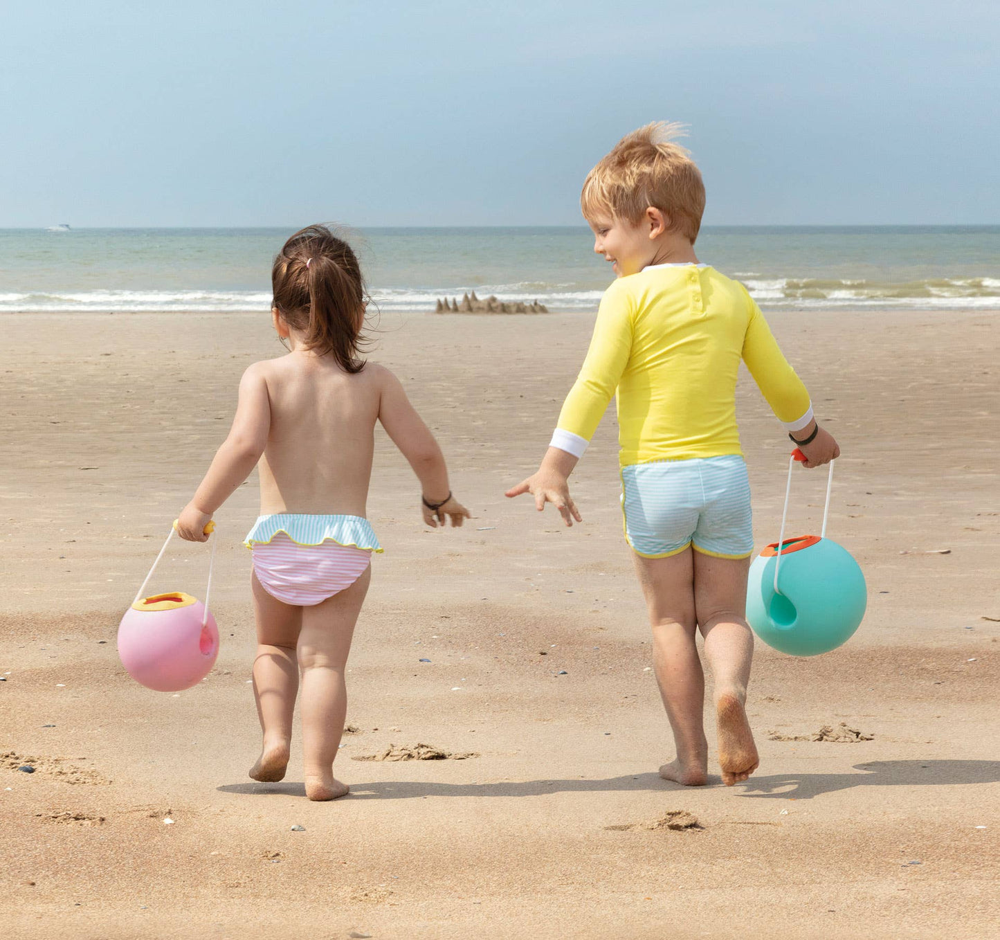 Quut Toys - Quut Mini Ballo - Kids smart, modern design no spill bucket