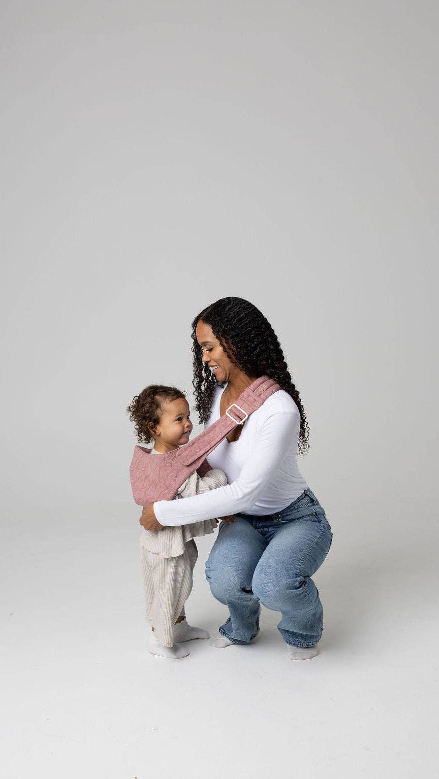 Mabē Baby Carriers - The Monarch Toddler Sling - Mauve Wings