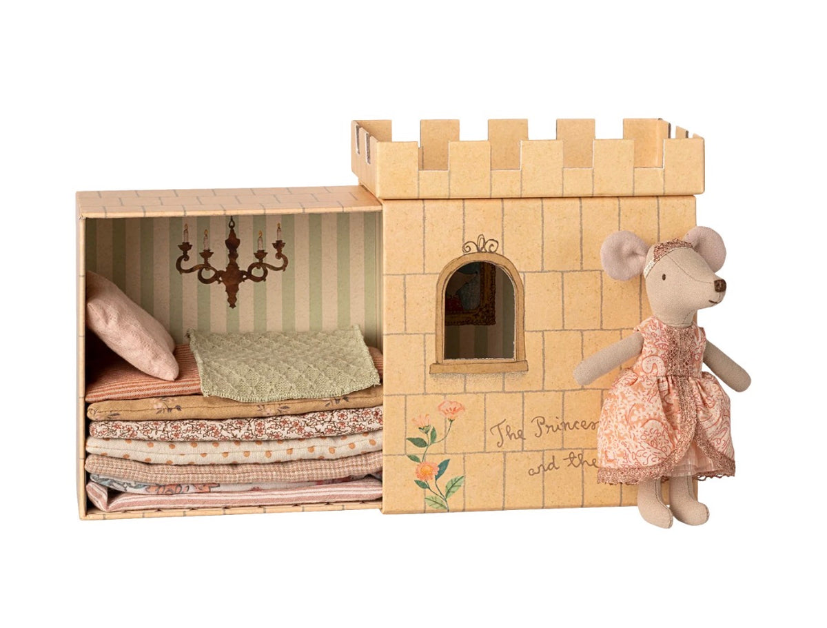 Maileg - Princess and the Pea, Big Sister Mouse