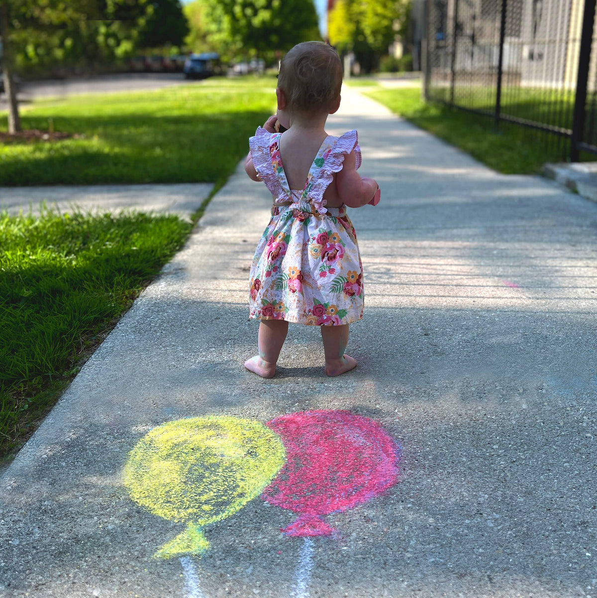 Urban Infant - Kids Chunky Sidewalk Chalk -  Non-Toxic - Birthday