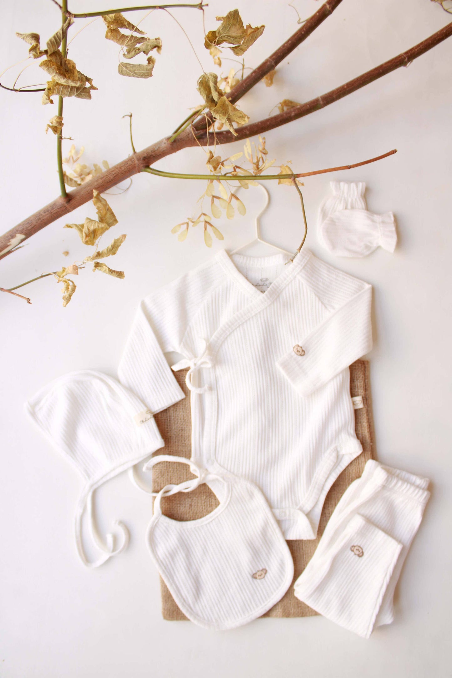 Honey and Hive - White Ribbed Koala Print 5 Piece Newborn Set
