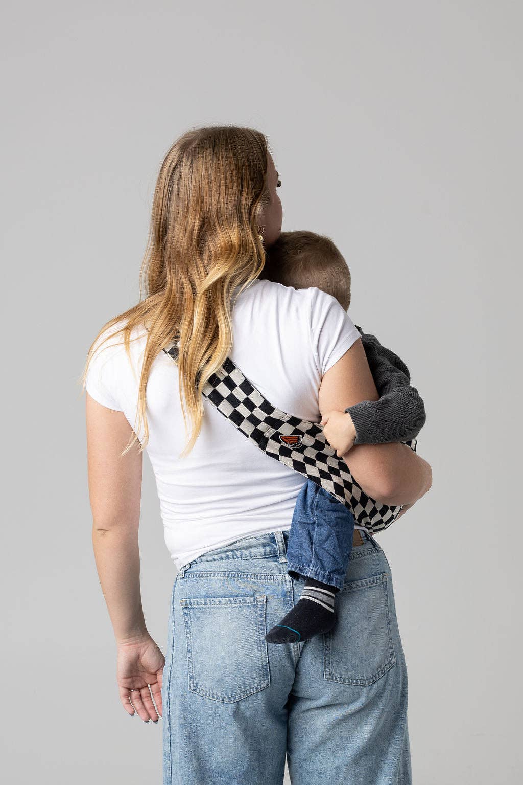 Mabē Baby Carriers - The Monarch Toddler Sling - Ebony Check