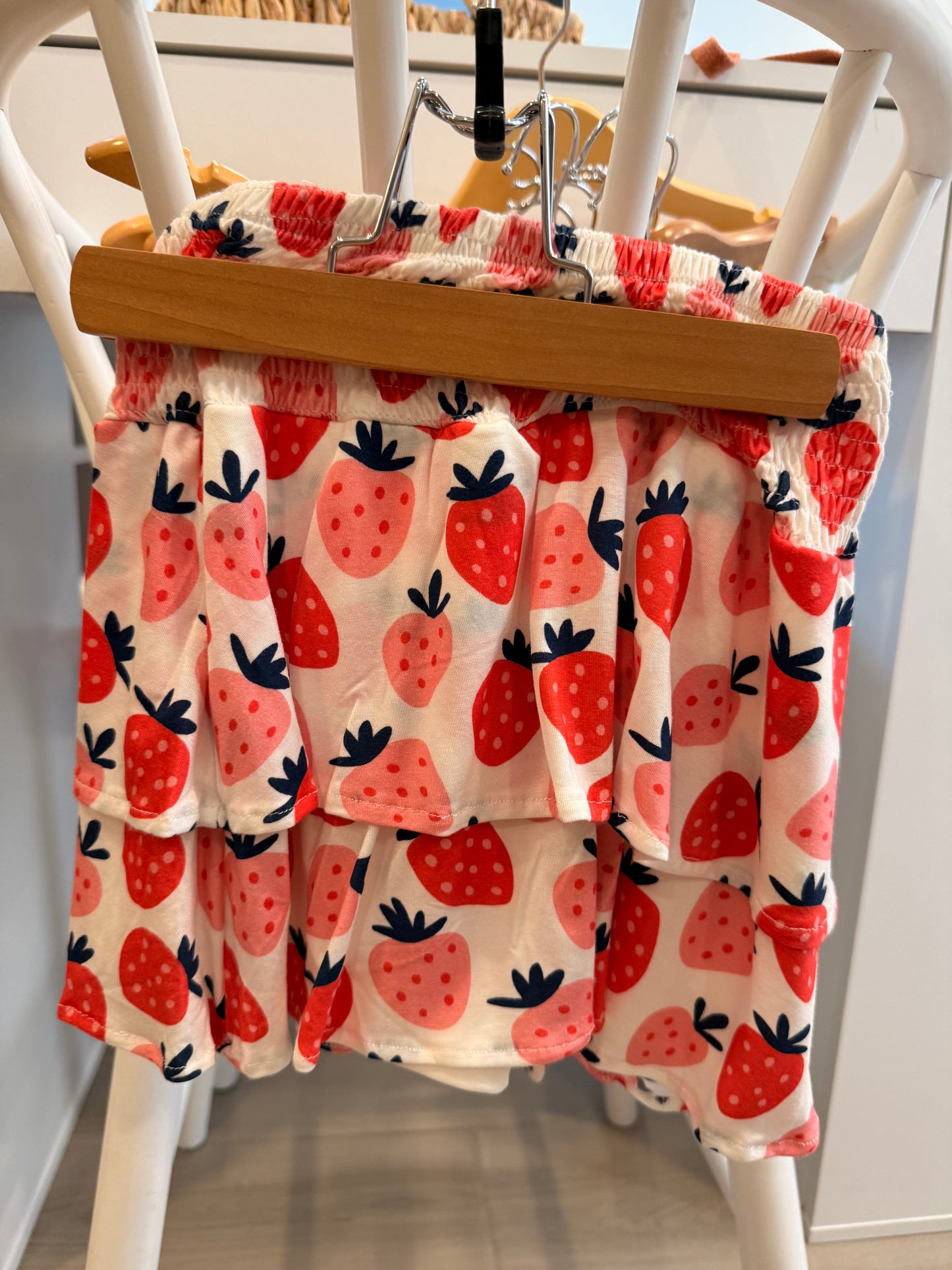 Vignette - Brook Skort in Strawberry