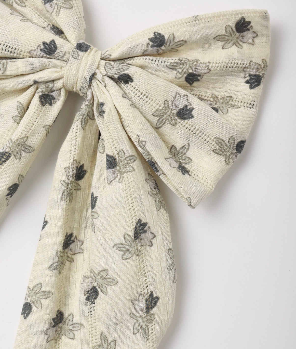 Rylee + Cru - Oversized Bow - Vintage Fleur