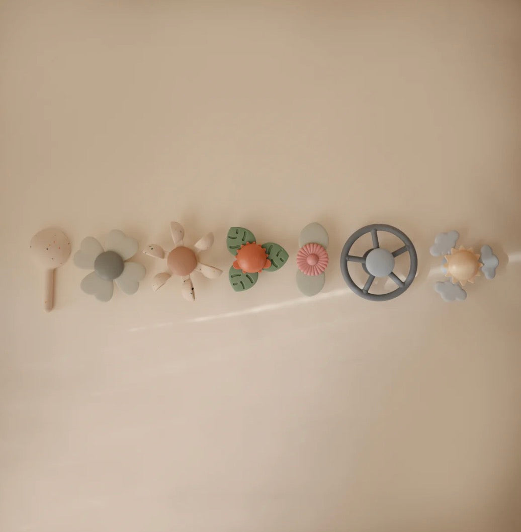 Mushie - Suction Spinner Toy