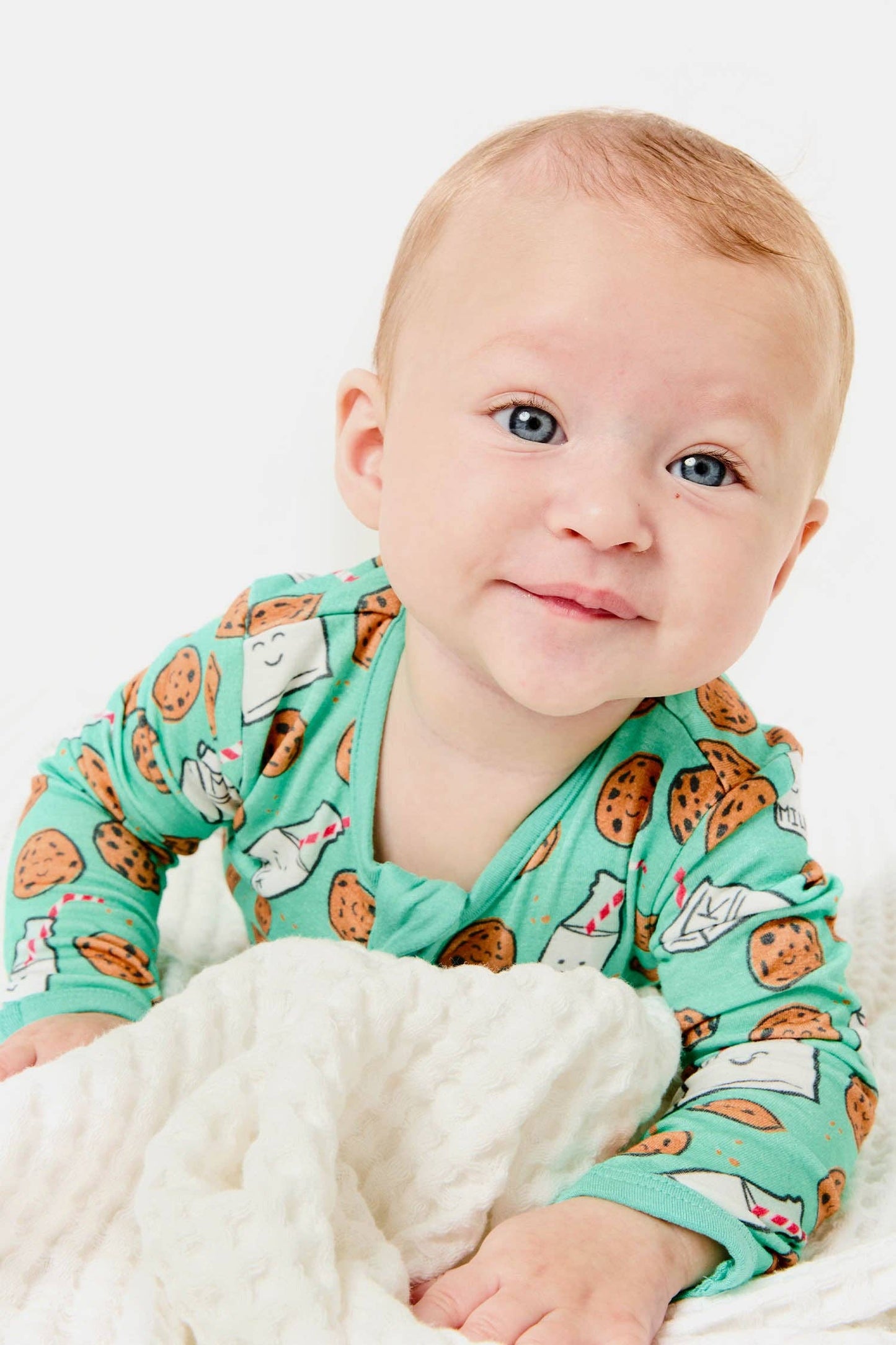 Clover Baby & Kids - Soft & Stretchy Zipper Footie - Milk and Cookies