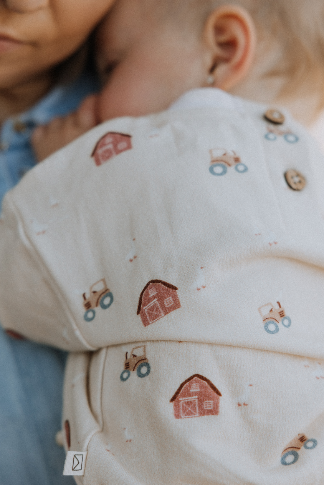 Dear Hayden - Fleece Sweatshirt in Farm