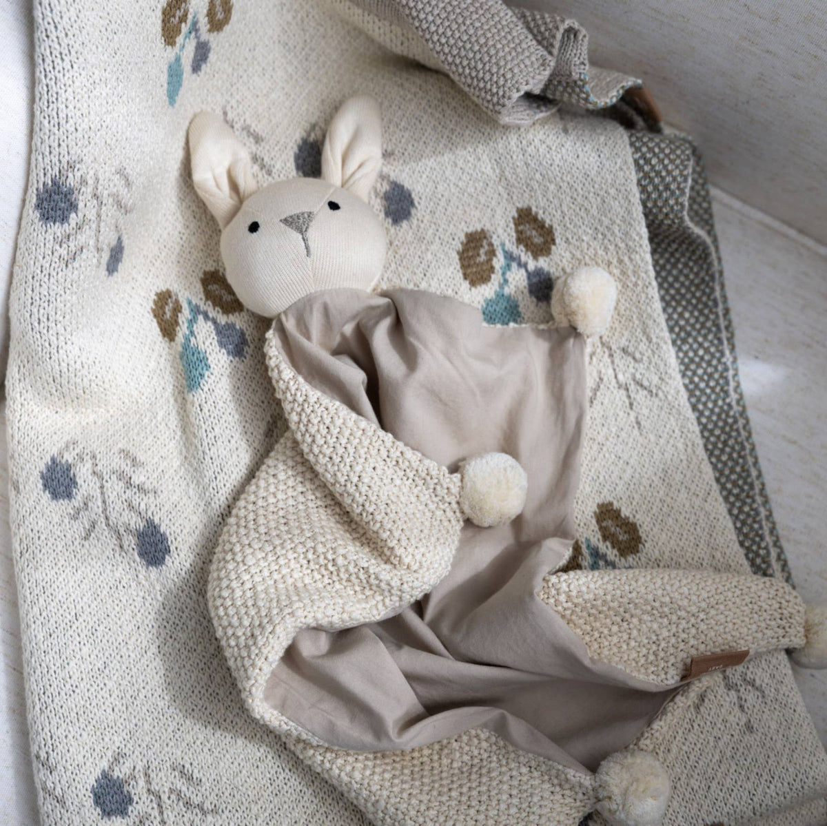 Crane Baby - Avery Organic Baby Lovey Blanket (Ollie The Bunny)