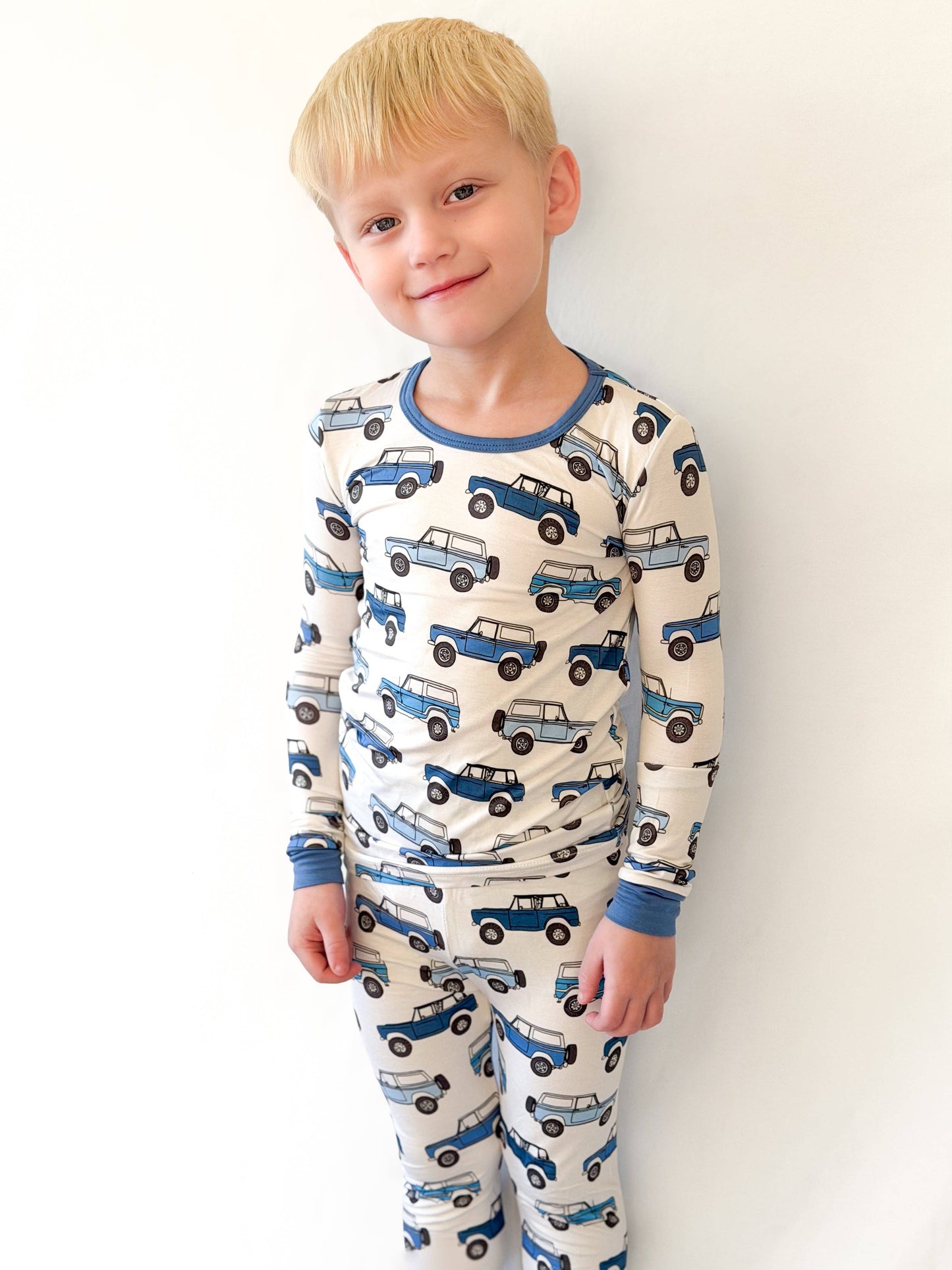 Tiny toes Baby Co - Vintage Cars Bamboo Toddler 2 Piece Set