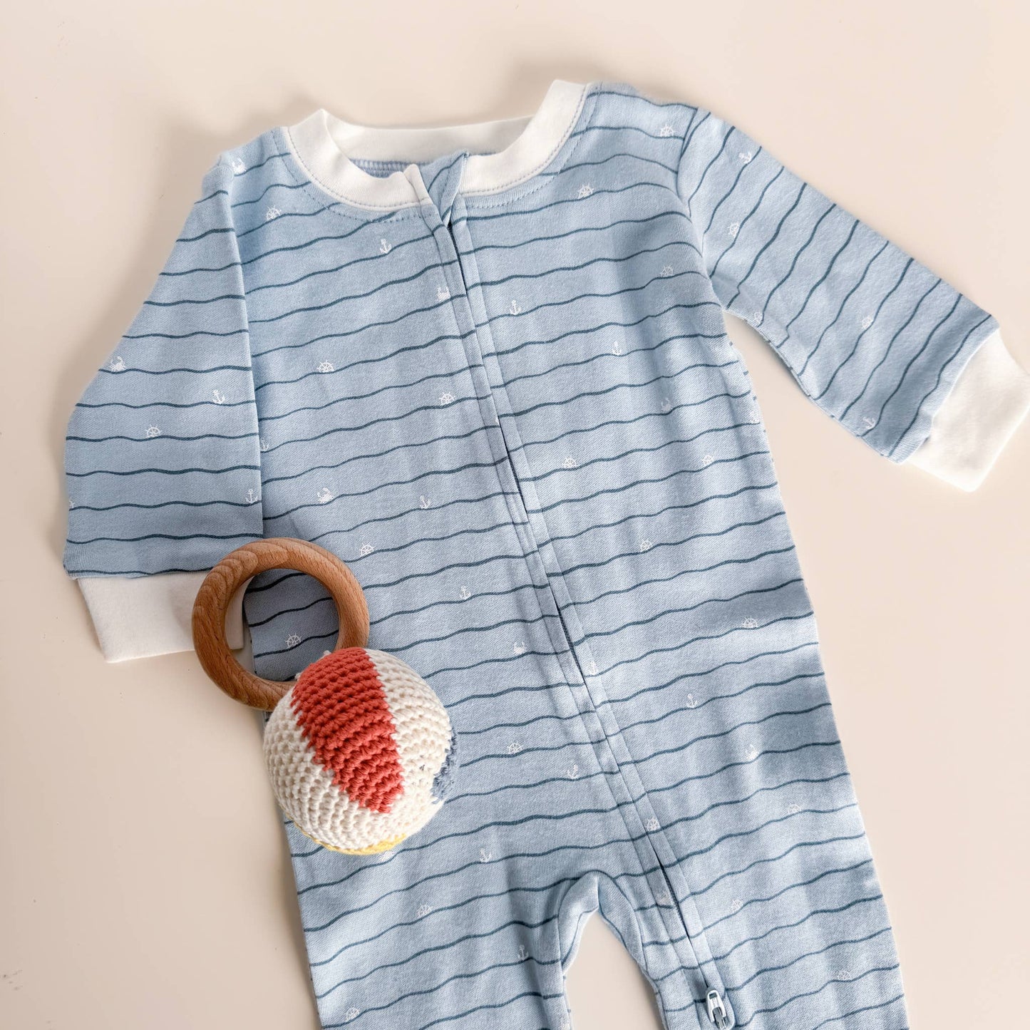 The Blueberry Hill - Teether Beach Cotton Crochet Rattle Ball